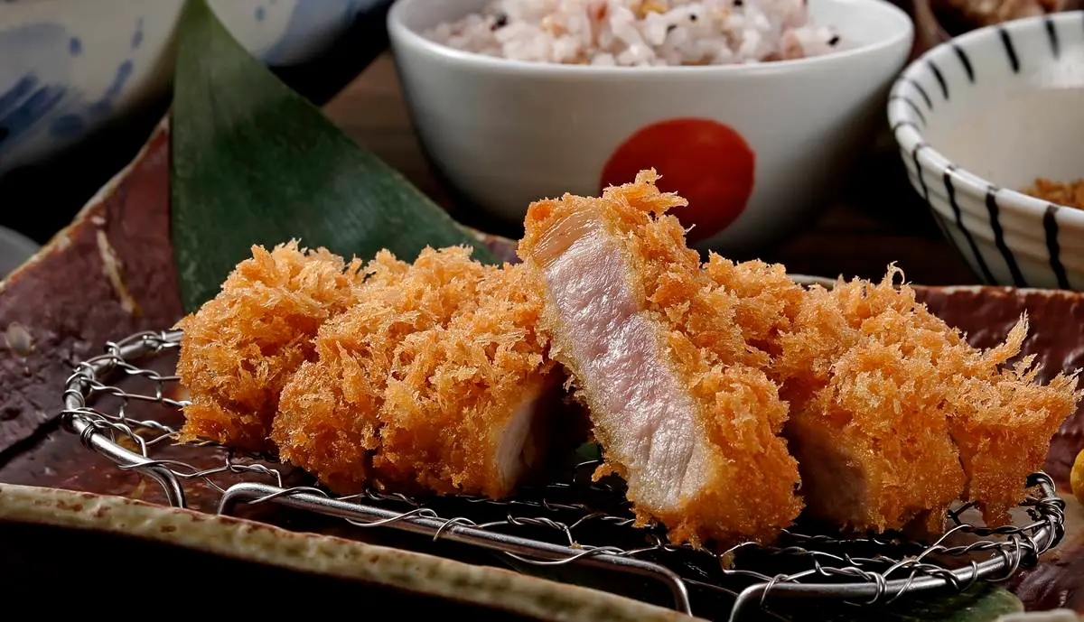 連３天「豬排買一送一」！155元起無限續飯湯、高麗菜，加碼免費送「腰內豬排」
