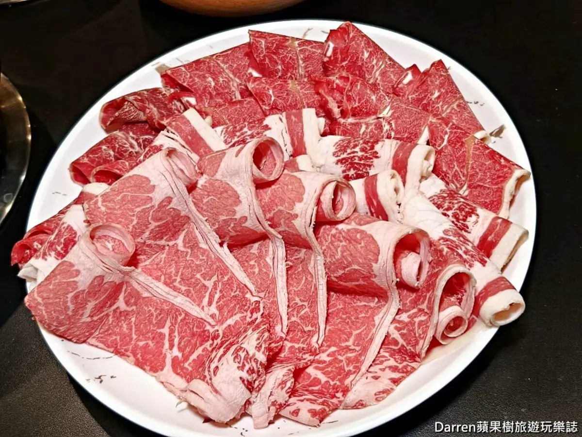 309元起「火鍋自助吧」吃到飽!11月免費送雪花牛,爆炒石頭鍋老饕激推 309元起「火鍋自助吧」吃到飽!11月免費送雪花牛,爆炒石頭鍋老饕激推