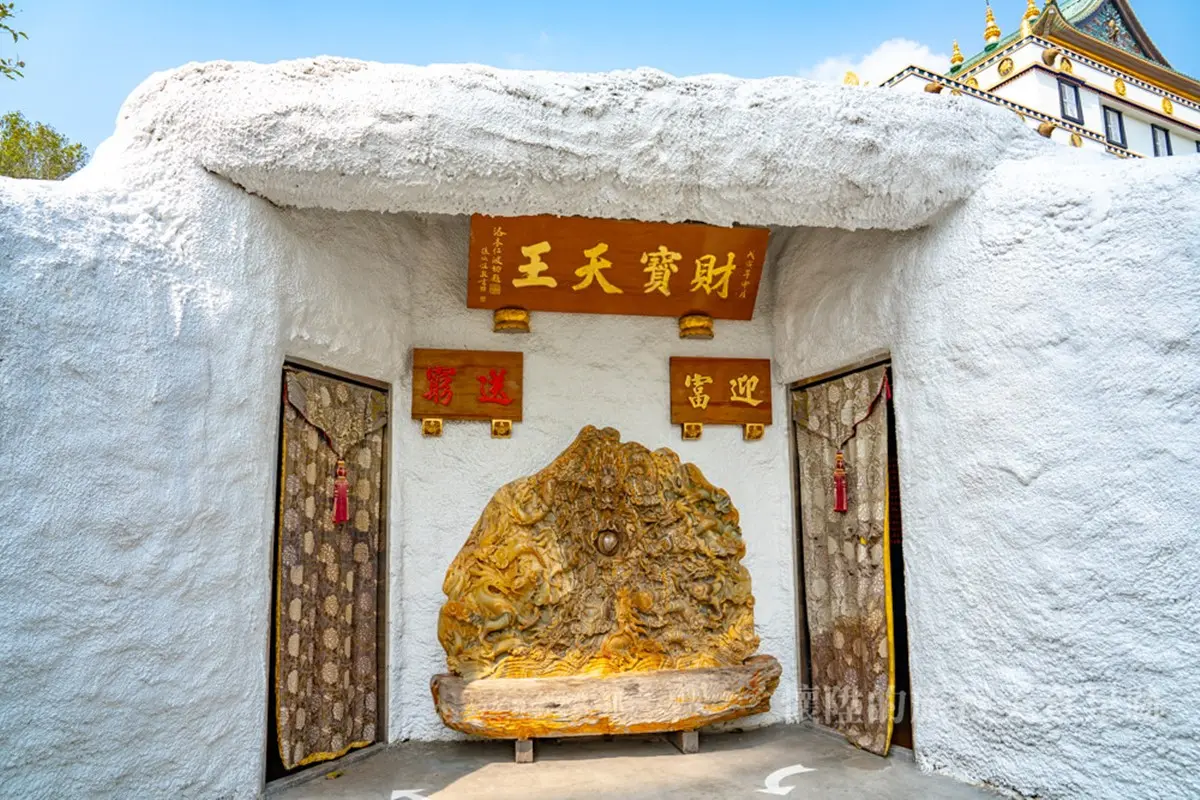 免出國拍爆美照!台版「小西藏」藏在這,全台最大藏傳佛寺、必拍18公尺大佛 免出國拍爆美照!台版「小西藏」藏在這,全台最大藏傳佛寺、必拍18公尺大佛