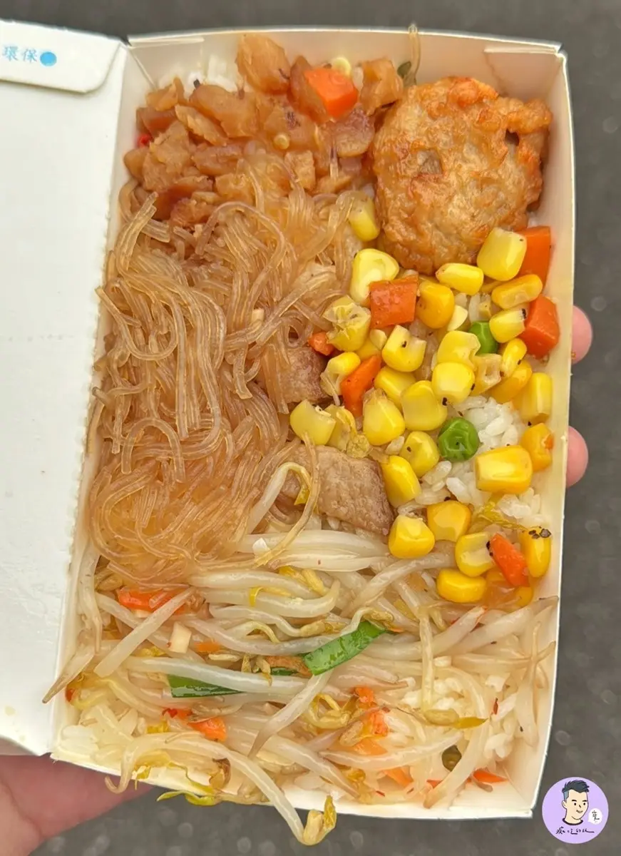 只要65元!佛心價「黃金大雞腿便當」地點曝光,還附3樣菜在地人狂讚 只要65元!佛心價「黃金大雞腿便當」地點曝光,還附3樣菜在地人狂讚