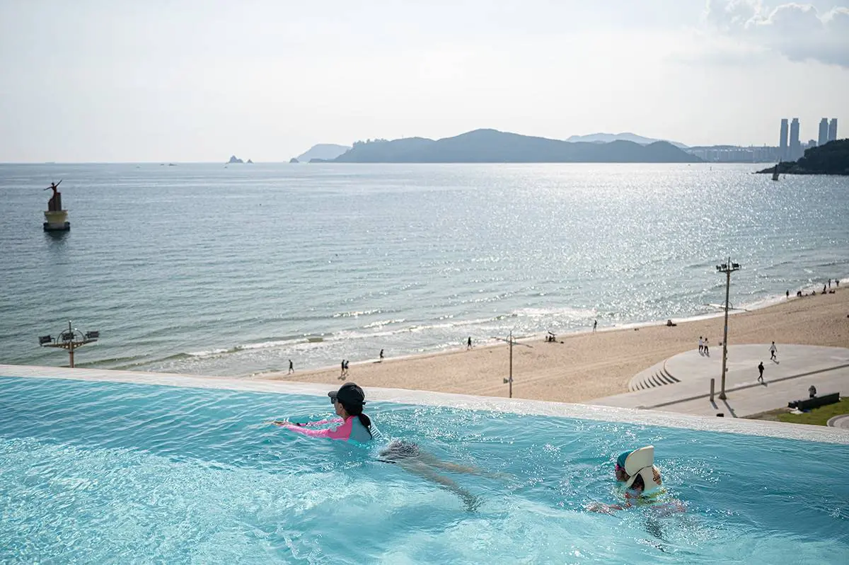 超狂「海景第一排」水樂園!室內冒險區小孩最愛,美景桑拿房體驗親子汗蒸幕 超狂「海景第一排」水樂園!室內冒險區小孩最愛,美景桑拿房體驗親子汗蒸幕
