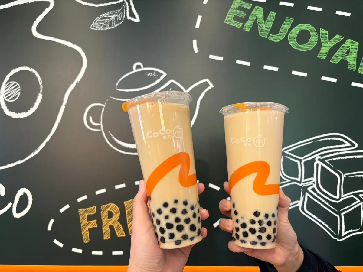 「頑皮豹草莓飲」買一送一!3大手搖買一送一優惠:五桐號、CoCo、功夫茶 「頑皮豹草莓飲」買一送一!3大手搖買一送一優惠:五桐號、CoCo、功夫茶