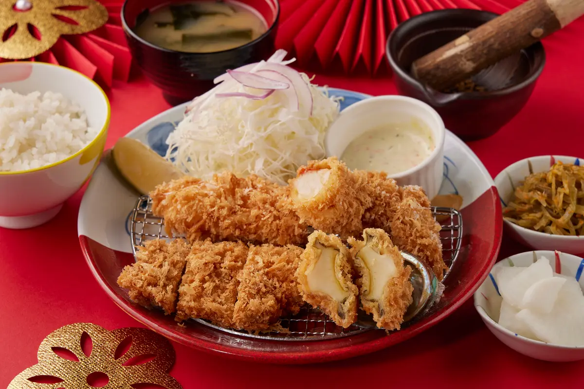 送酥炸大牡蠣!290元起爽嗑「銀座杏子豬排」,白飯、湯品、高麗菜無限續 送酥炸大牡蠣!290元起爽嗑「銀座杏子豬排」,白飯、湯品、高麗菜無限續