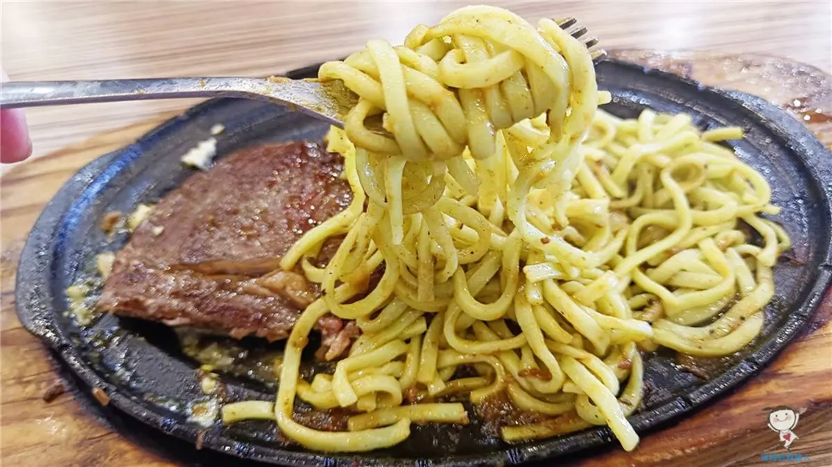 160元爽嗑排餐+自助吧!經營20年高CP值牛排店,爆米花、濃湯、10款飲品吃到飽 160元爽嗑排餐+自助吧!經營20年高CP值牛排店,爆米花、濃湯、10款飲品吃到飽