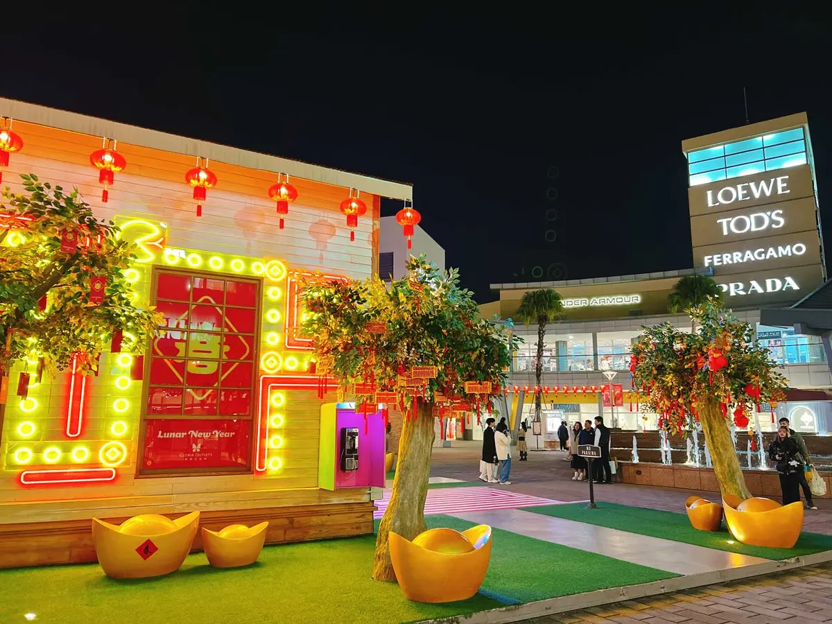 全台OUTLET新年活動!華泰名品城「貪食蛇」主題超狂,打卡點、營業時間一次收 全台OUTLET新年活動!華泰名品城「貪食蛇」主題超狂,打卡點、營業時間一次收