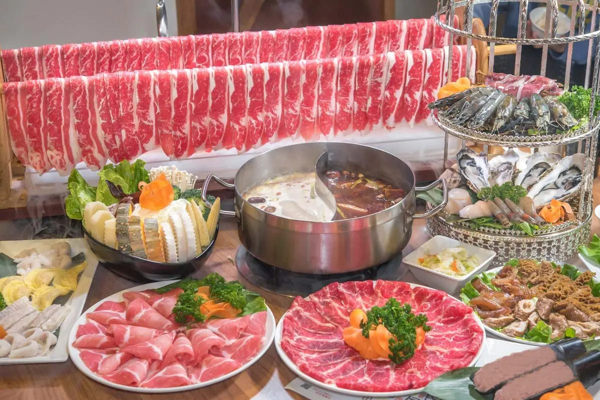 麻辣鍋送百隻蝦,泰式鍋物吃到飽、手搖買一送一!5月優惠10家,再抽日式民宿(中獎公布) 2、3月消費送50隻蝦!麻辣鍋最狂痛風優惠,壽星再送驚人「肉瀑布」