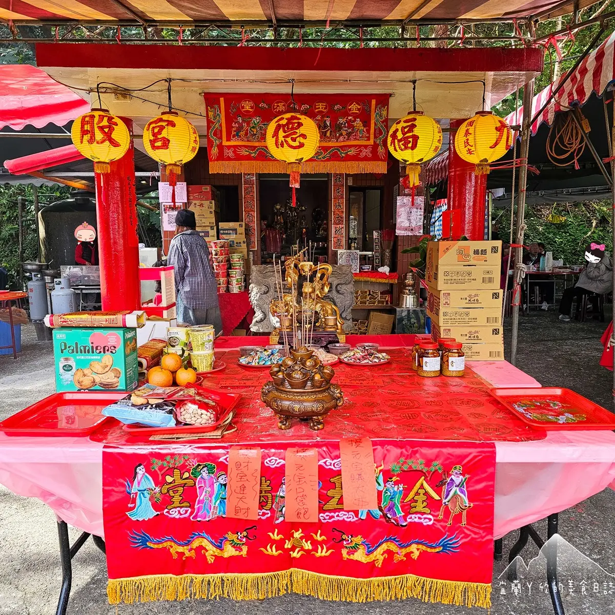 宜蘭也有泡麵土地公!隱藏景點免費吃泡麵、看海景,全台泡麵土地公一次看 宜蘭也有泡麵土地公!隱藏景點免費吃泡麵、看海景,全台泡麵土地公一次看