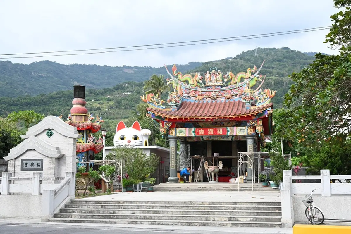 全台唯一「招財貓土地公」!2公尺巨型貓頭萌翻,招財福貓、御守通通帶回家 全台唯一「招財貓土地公」!2公尺巨型貓頭萌翻,招財福貓、御守通通帶回家