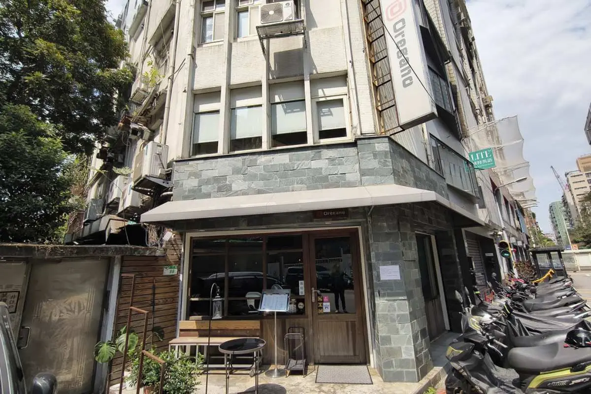 現省340元！網評4.5顆星義式餐廳祭優惠，加40元爽嗑「雙倍爆量鮮蝦麵」