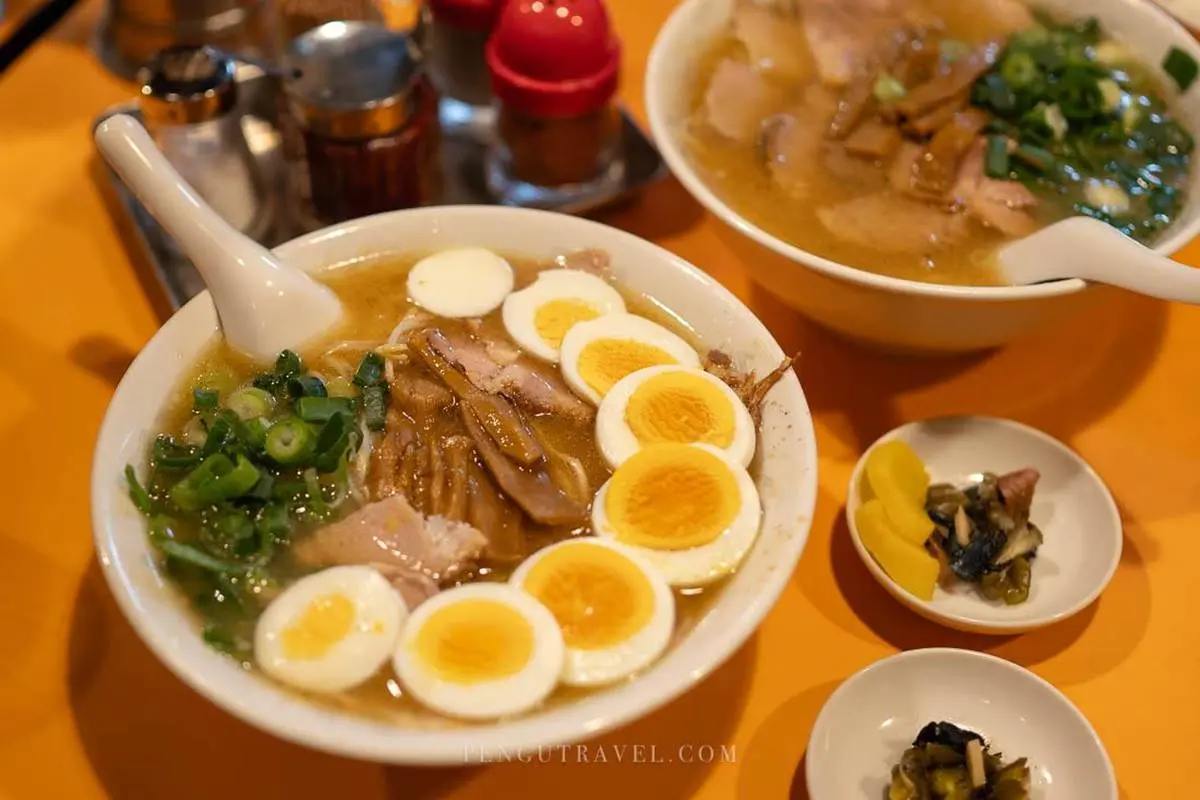日本超人氣市集!京都尋寶必逛「平安蚤之市」,還能順吃50年拉麵老店 日本超人氣市集!京都尋寶必逛「平安蚤之市」,還能順吃50年拉麵老店