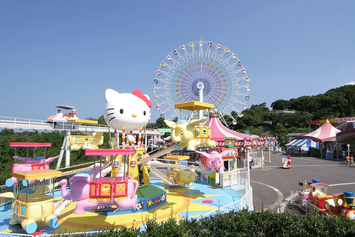 全球首座「Hello Kitty機場」誕生！「三麗鷗泡溫泉」打卡點曝光，再衝三麗鷗樂園（中獎公布）