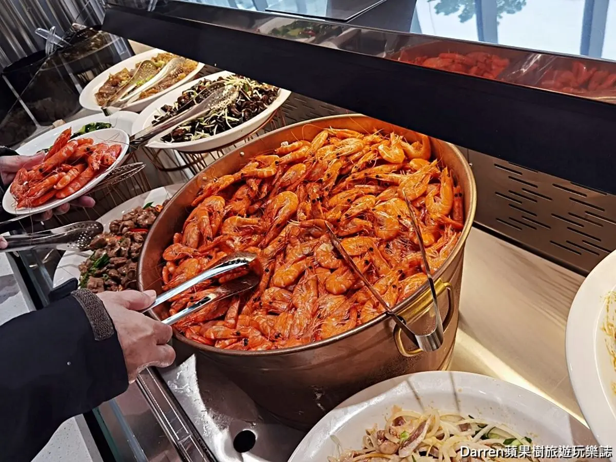 全台最大「我家牛排」!400元牛排+自助吧吃到飽,港點、熱炒百道無限夾 全台最大「我家牛排」!400元牛排+自助吧吃到飽,港點、熱炒百道無限夾