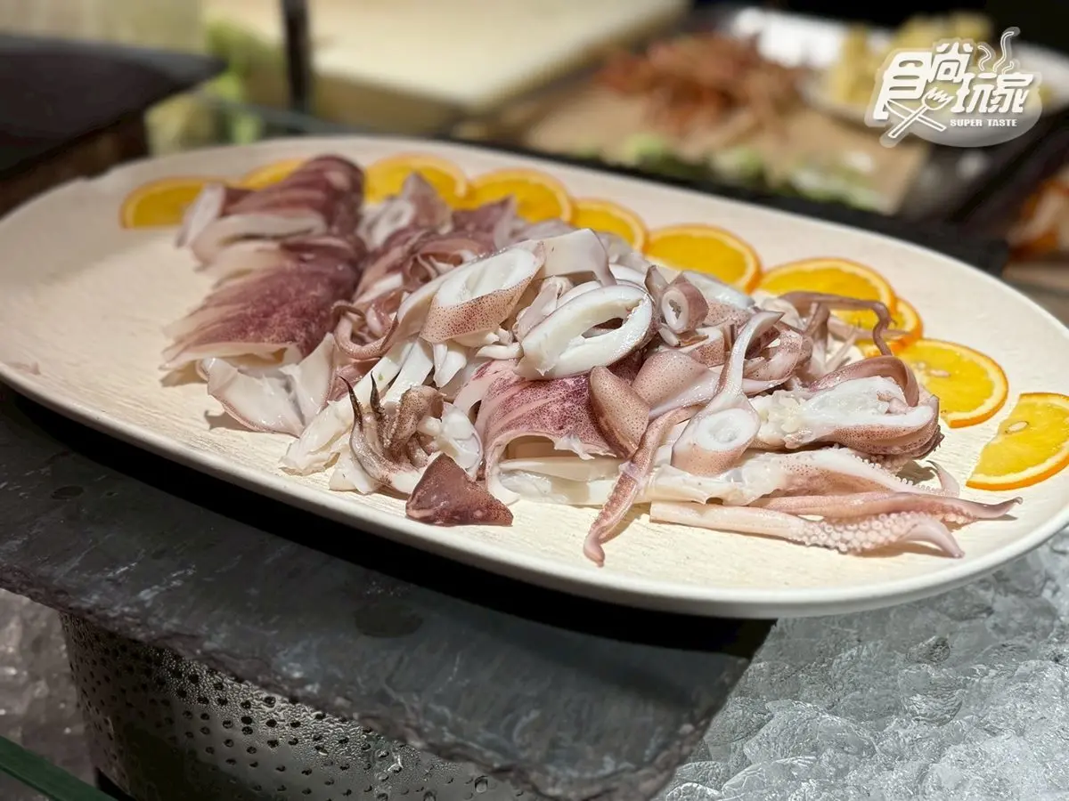姓名有「鮪魚」免費吃到飽！烤鴨、牛排3.5小時無限嗑，百道異國料理任你吃