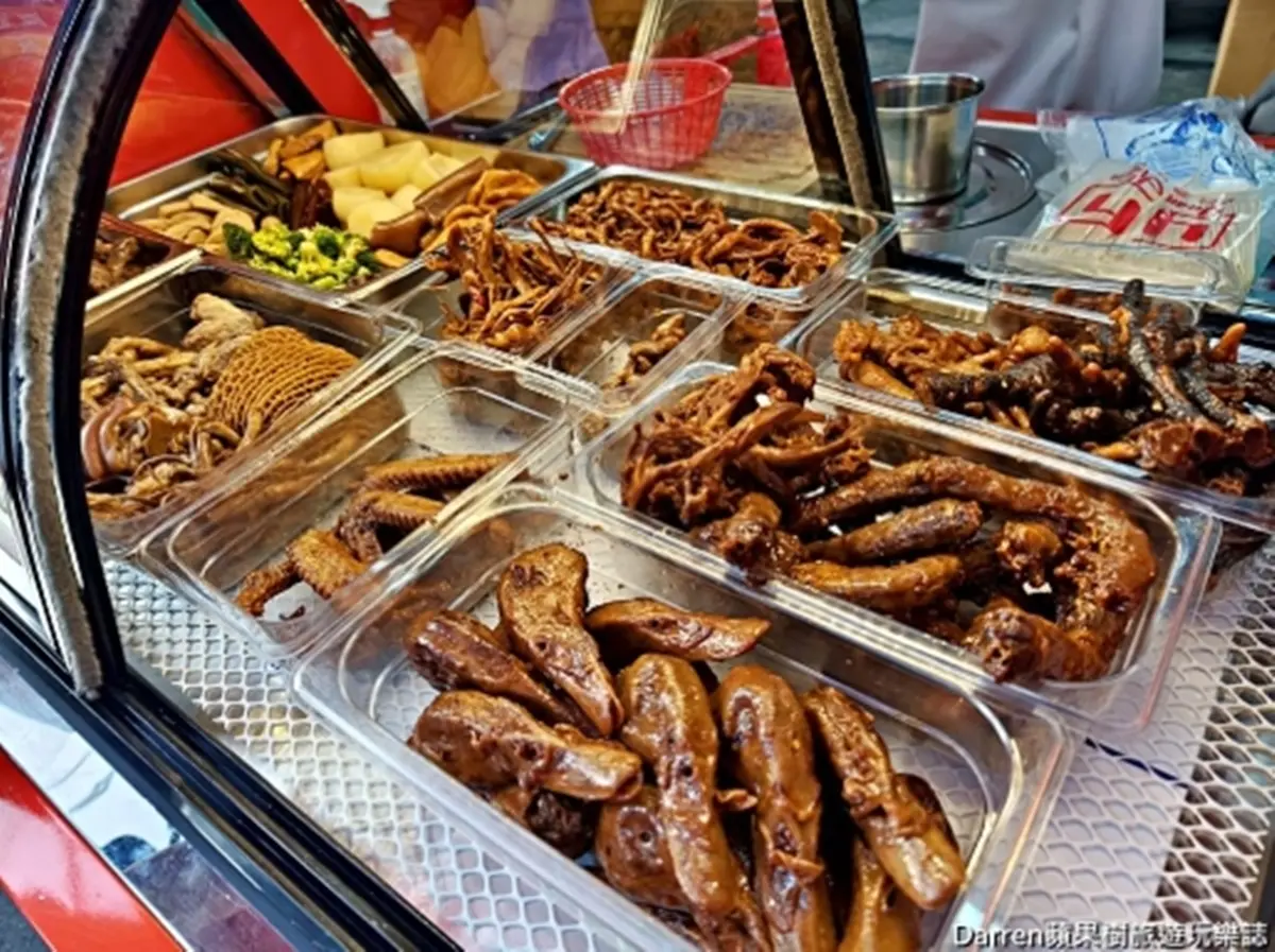 夜市滷味人氣王!「追蕾」無醬油古法滷製驚艷味蕾,現折50元優惠快搶 夜市滷味人氣王!「追蕾」無醬油古法滷製驚艷味蕾,現折50元優惠快搶