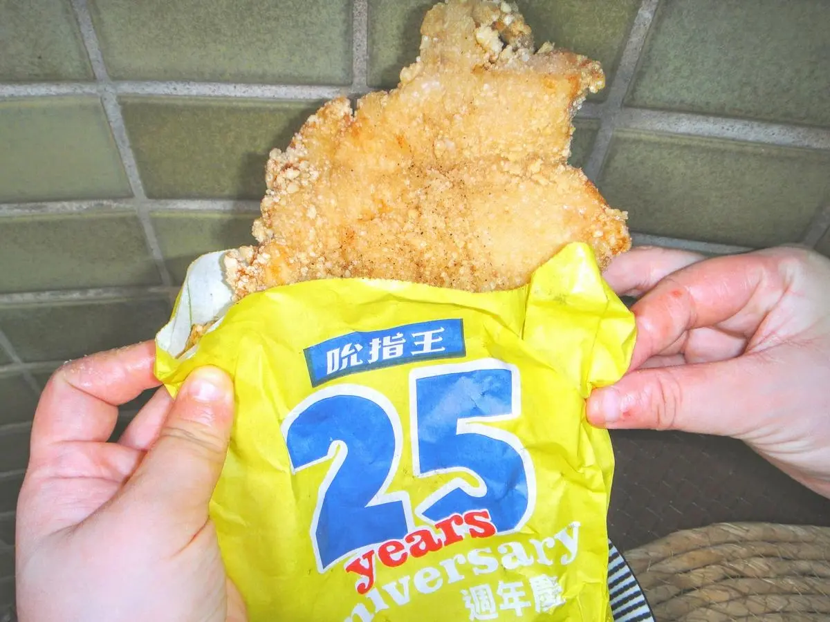 拿坡里、三商炸雞買一送一！６大炸雞優惠手刀搶，bb.q CHICKEN免費送黃金雞柳