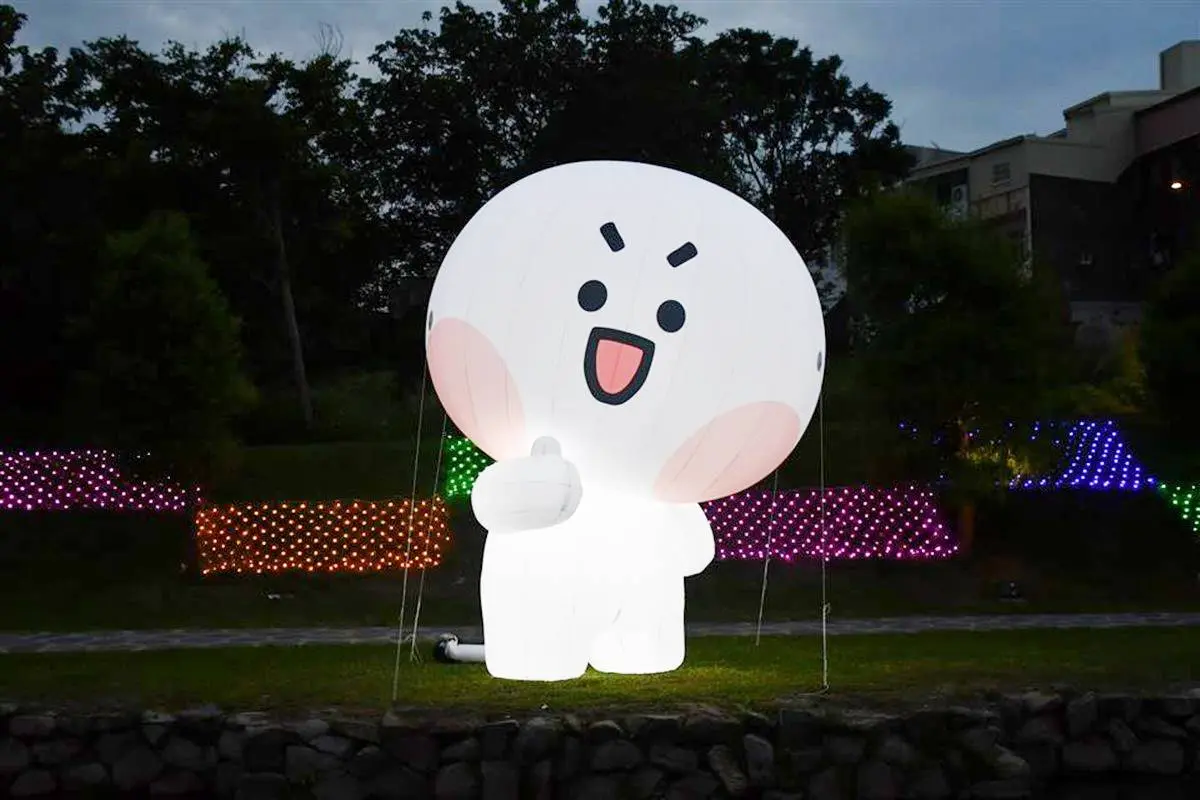 LINE FRIENDS minini出沒彰化!全台首場大型戶外展登場,打卡8大超萌角色(中獎公布) LINE FRIENDS minini出沒彰化!全台首場大型戶外展登場,打卡8大超萌角色(中獎公布)