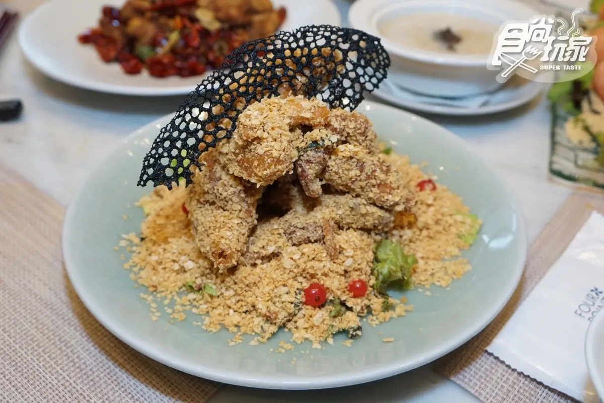 「軟殼蟹＋龍蝦麵」超狂！林口地標飯店８新菜登場，必點紅蘿蔔、薄荷流沙包