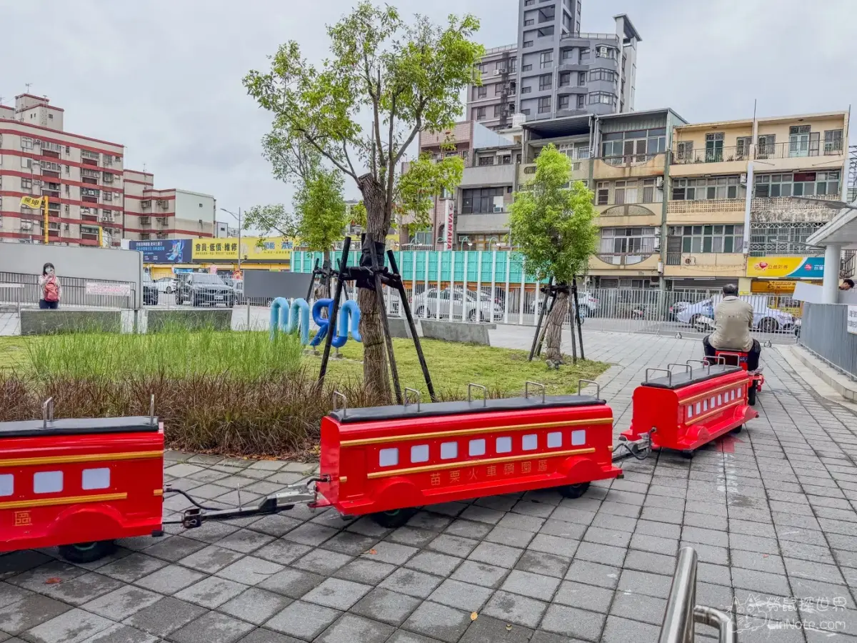 臉書超夯避暑新景點!「苗栗火車頭園區」開箱:百年蒸汽列車、療癒貓貓互動 臉書超夯避暑新景點!「苗栗火車頭園區」開箱:百年蒸汽列車、療癒貓貓互動
