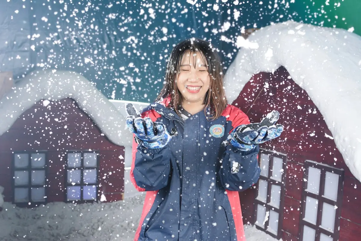 秀證件玩雪、水樂園免費入園!全台最大「室內滑雪場」藏在這,不限時玩整天 秀證件玩雪、水樂園免費入園!全台最大「室內滑雪場」藏在這,不限時玩整天