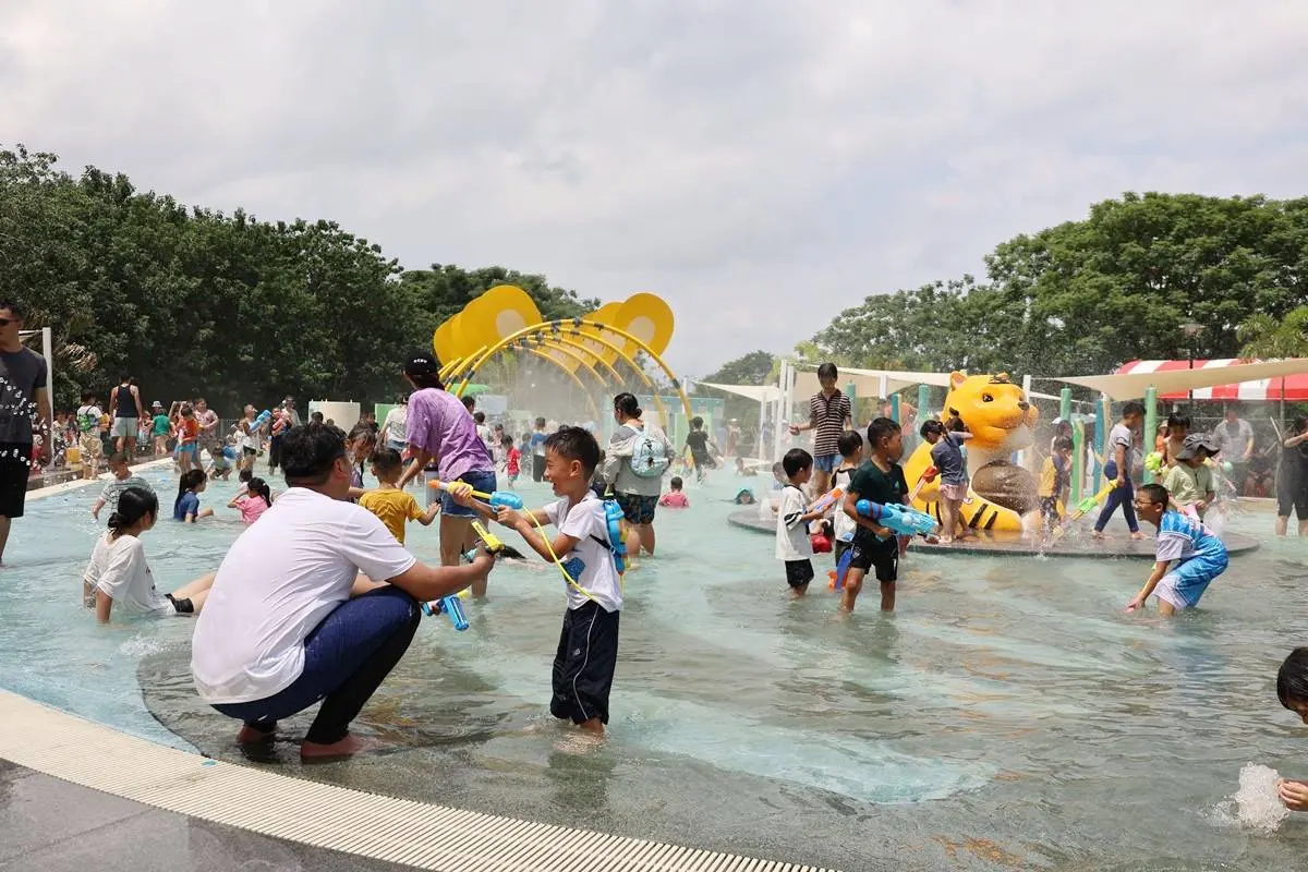 雲林最新免費玩水景點!超萌「虎爺主題」親水公園啟用,多款水上設施玩到瘋 雲林最新免費玩水景點!超萌「虎爺主題」親水公園啟用,多款水上設施玩到瘋
