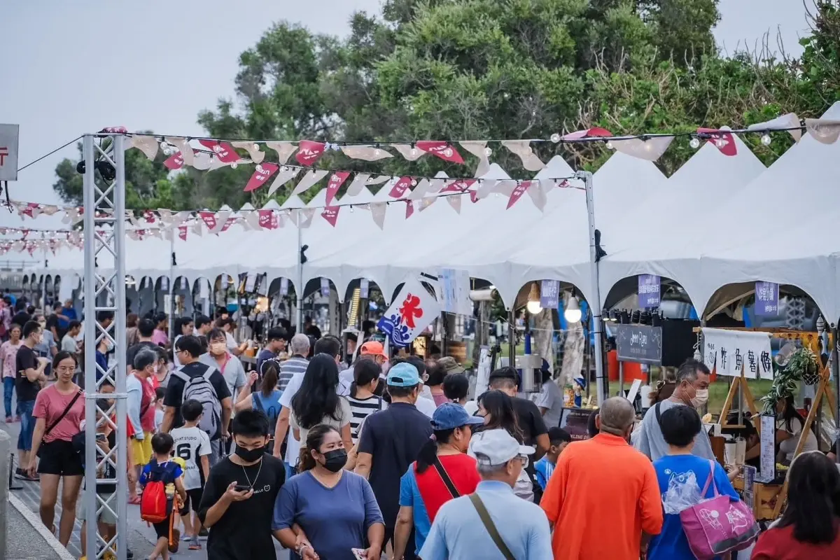 嘉義最美海上煙火「這天」登場!連續2天免費演唱會,玩水、逛美食市集 嘉義最美海上煙火「這天」登場!連續2天免費演唱會,玩水、逛美食市集