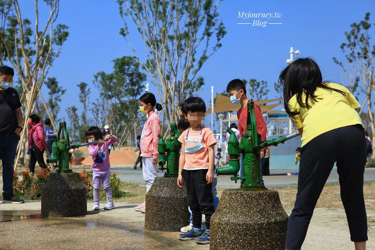 高雄玩水這10個地方超涼快!免費踩水公園、無邊際海景、滑水道五星飯店 高雄玩水這10個地方超涼快!免費踩水公園、無邊際海景、滑水道五星飯店