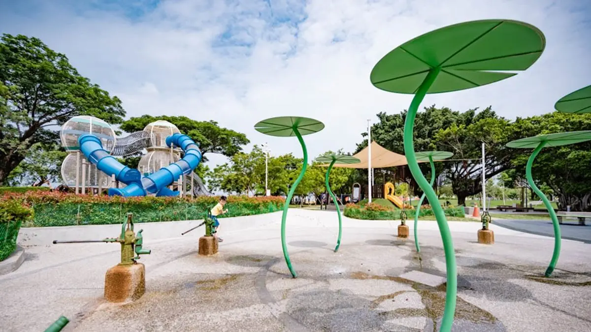 高雄玩水這10個地方超涼快!免費踩水公園、無邊際海景、滑水道五星飯店 高雄玩水這10個地方超涼快!免費踩水公園、無邊際海景、滑水道五星飯店