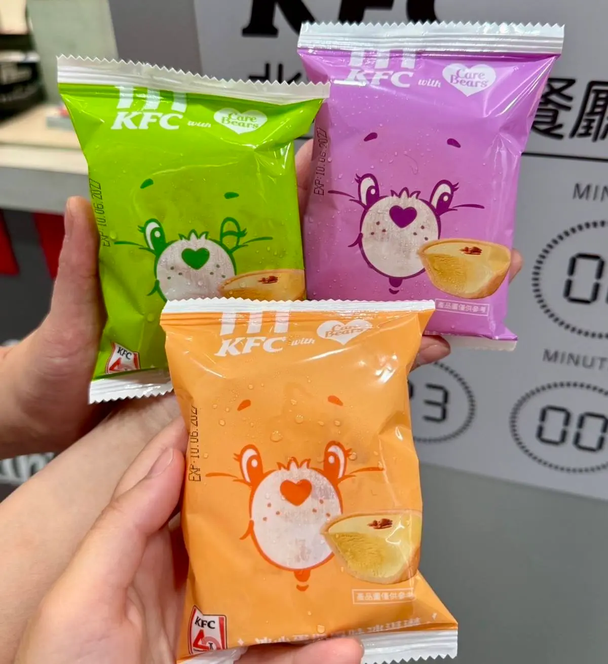 連4天「頂呱呱買一送一」!30元起爽嗑炸雞、呱呱包,加碼肯德基免費送蛋塔 連4天「頂呱呱買一送一」!30元起爽嗑炸雞、呱呱包,加碼肯德基免費送蛋塔