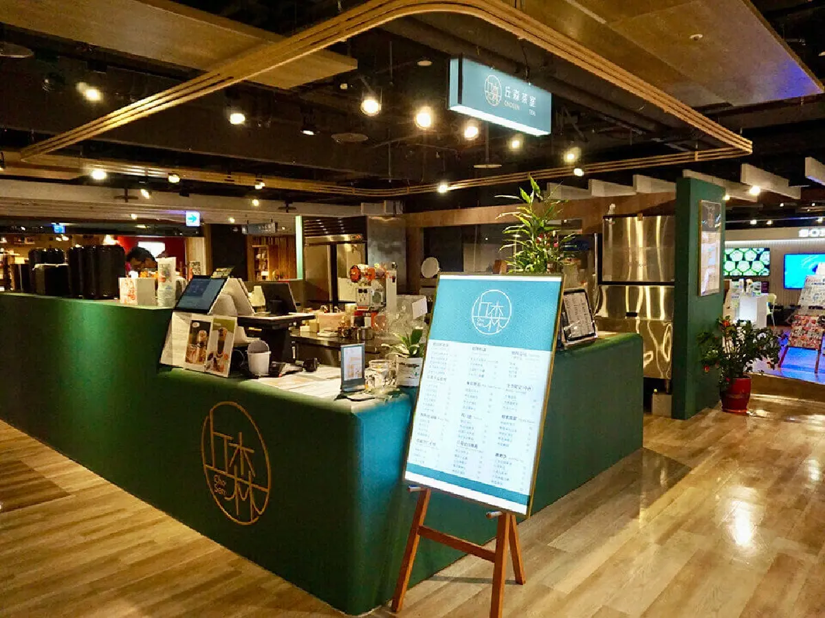 手搖買一送一！2025創意茶飲冠軍優惠，必喝金Ｑ莊園奶茶、重乳白玉璽