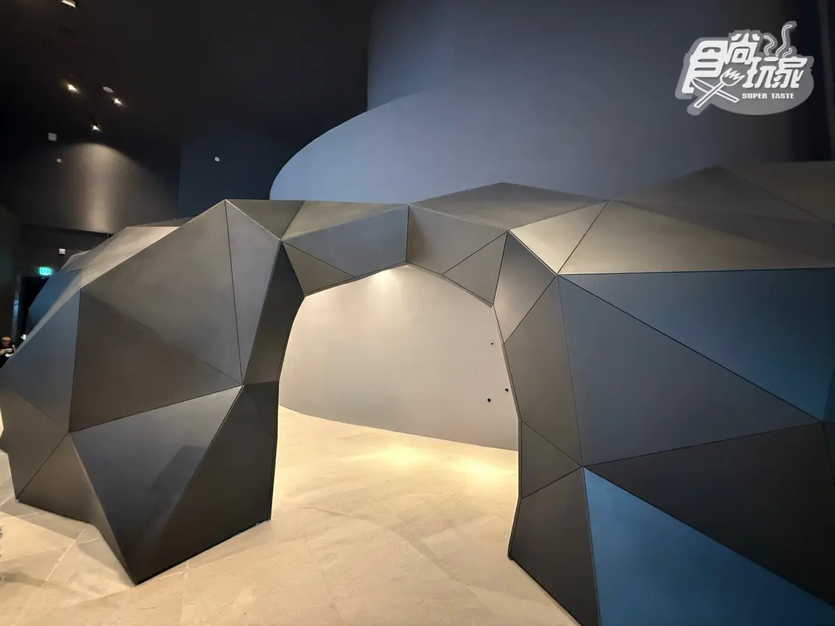 全台最美「台中海洋館」開幕直擊!全館8大展區開箱,票價、參觀資訊一次看 全台最美「台中海洋館」開幕直擊!全館8大展區開箱,票價、參觀資訊一次看