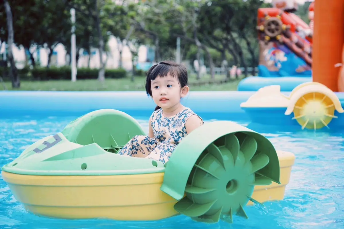 高雄「免費水樂園」快閃2天!嗨玩6座氣墊城堡、逛美食市集,搭接駁車免錢 高雄「免費水樂園」快閃2天!嗨玩6座氣墊城堡、逛美食市集,搭接駁車免錢