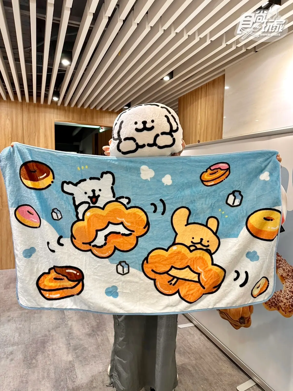 狗狗甜甜圈太Q！「Mister Donutｘ線條小狗」品項、周邊，奶茶季波堤同步吃