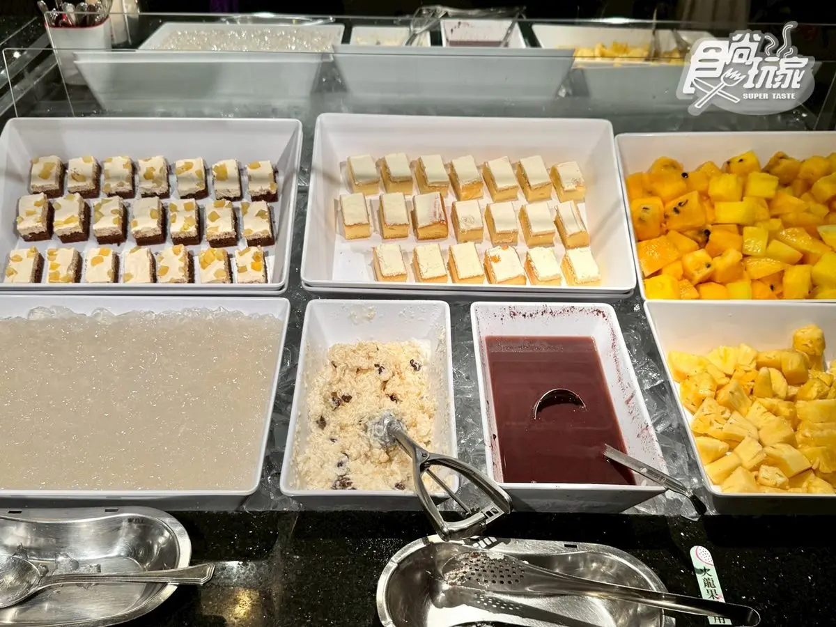 400元爽嗑牛排＋升級自助吧！「４分店」爽吃６小時，甜點、咖哩、水果無限夾