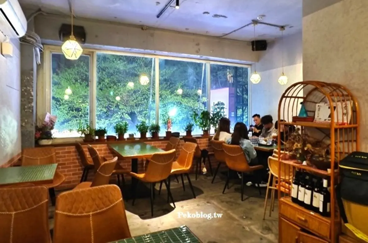 買一送一！酒控最愛「西門町復古酒吧」中秋優惠，爽喝２款創意調酒現省380元