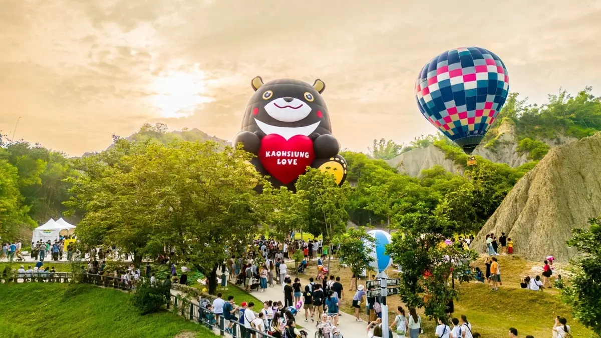 2025高雄熱氣球嘉年華開跑！田寮月世界、愛河雙主場，熱氣球搭乘體驗票開搶