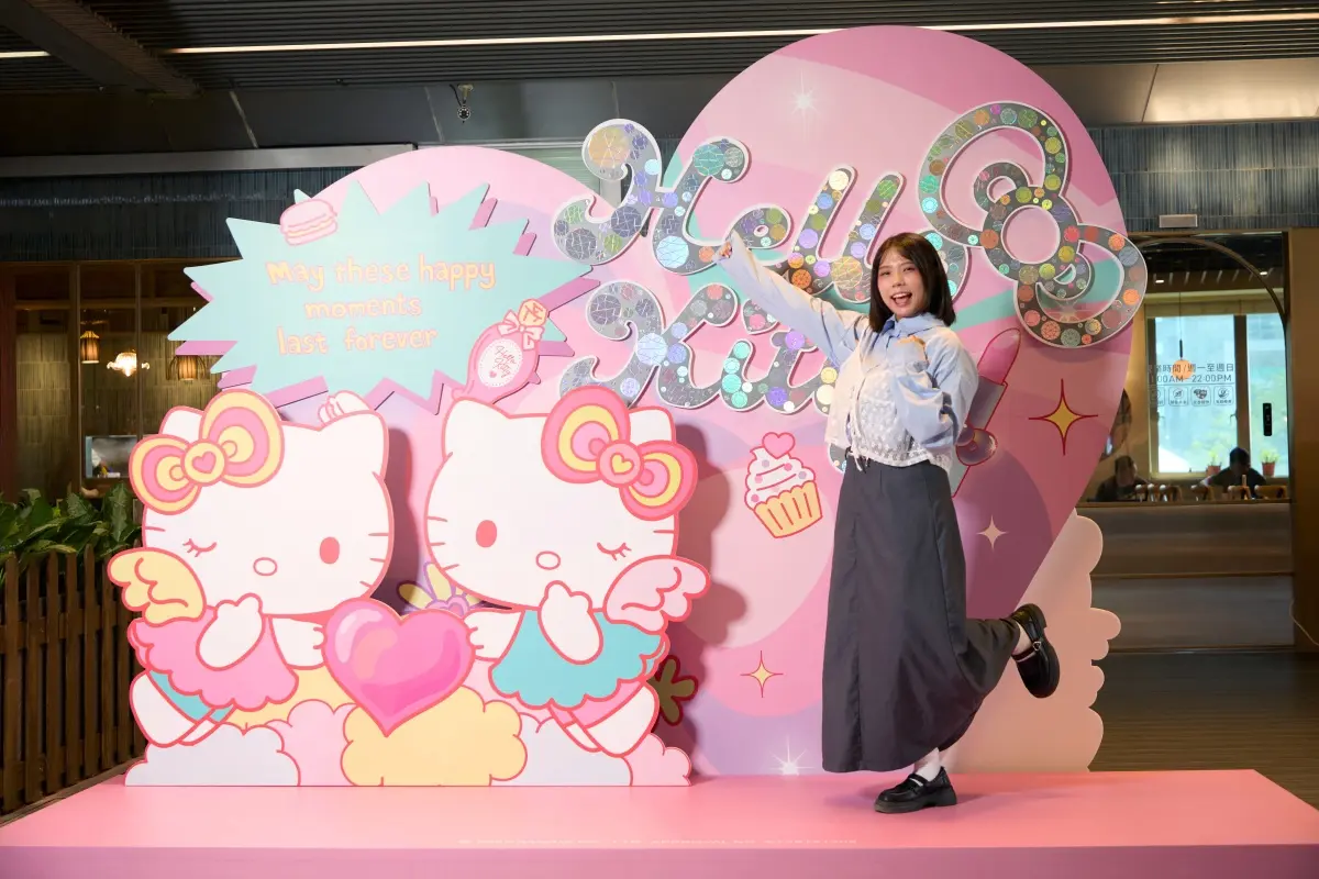 三麗鷗快閃店「這天」開逛!必拍3公尺Kitty,4大打卡點、百款限定周邊(中獎公布) 三麗鷗快閃店「這天」開逛!必拍3公尺Kitty,4大打卡點、百款限定周邊(中獎公布)