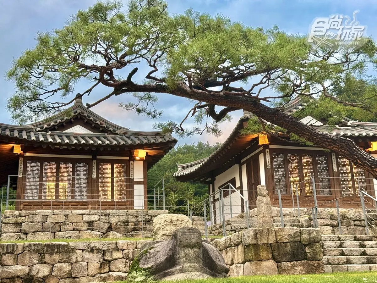 入住絕美水上蓮花閣！傳統韓屋１秒穿越古裝世界，免費韓服體驗、汗蒸幕