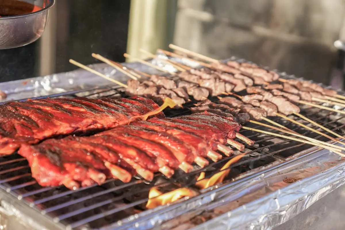 「燒烤吃到飽派對」免千元！台北３大飯店推中秋懶人烤肉，價格、菜色一次看