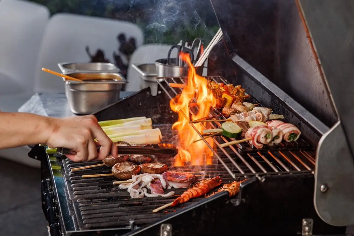 「燒烤吃到飽派對」免千元！台北３大飯店推中秋懶人烤肉，價格、菜色一次看