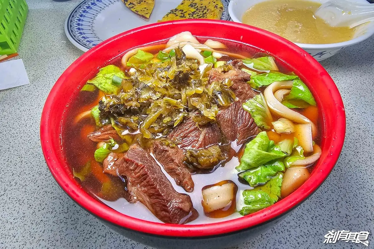 2025國慶煙火在南投!最佳煙火觀賞地點、線上直播、周邊美食景點全攻略 2025國慶煙火在南投!最佳煙火觀賞地點、線上直播、周邊美食景點全攻略