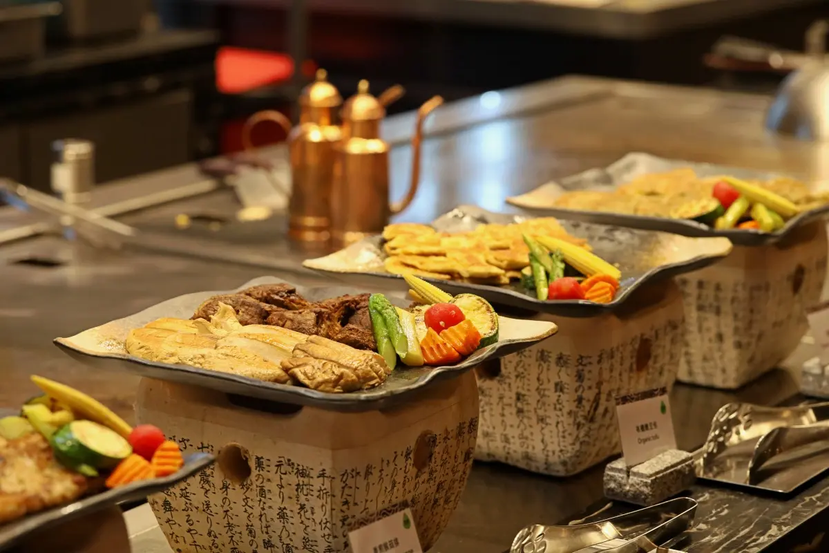 2026高雄吃到飽推薦!11間Buffet價格、菜色一次看:最難訂是這家、素食天堂 2026高雄吃到飽推薦!11間Buffet價格、菜色一次看:最難訂是這家、素食天堂