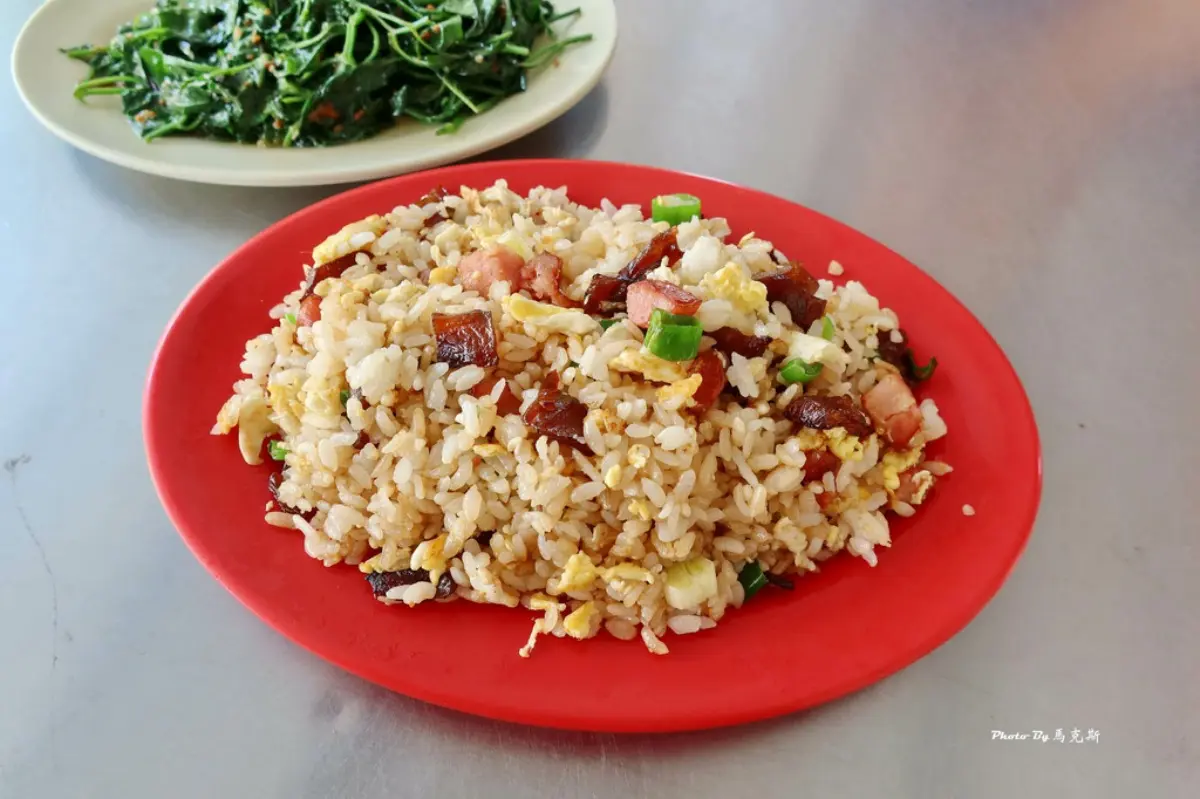 小琉球美食43家！必吃餐廳＋伴手禮：鬼頭刀炒飯、柴燒桑椹雪花冰、梅子麻花捲