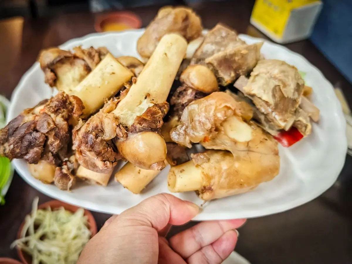 桃園羊肉爐最強５家！在地人激推：溫體羊直送、麵線吃到飽、獨特香菜豆乳醬