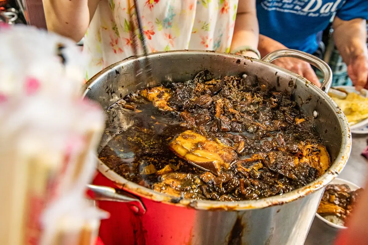 彰化不只爌肉飯!在地激推「梅干扣肉」飄香數十年,肥嫩五花肉入口超銷魂 彰化不只爌肉飯!在地激推「梅干扣肉」飄香數十年,肥嫩五花肉入口超銷魂