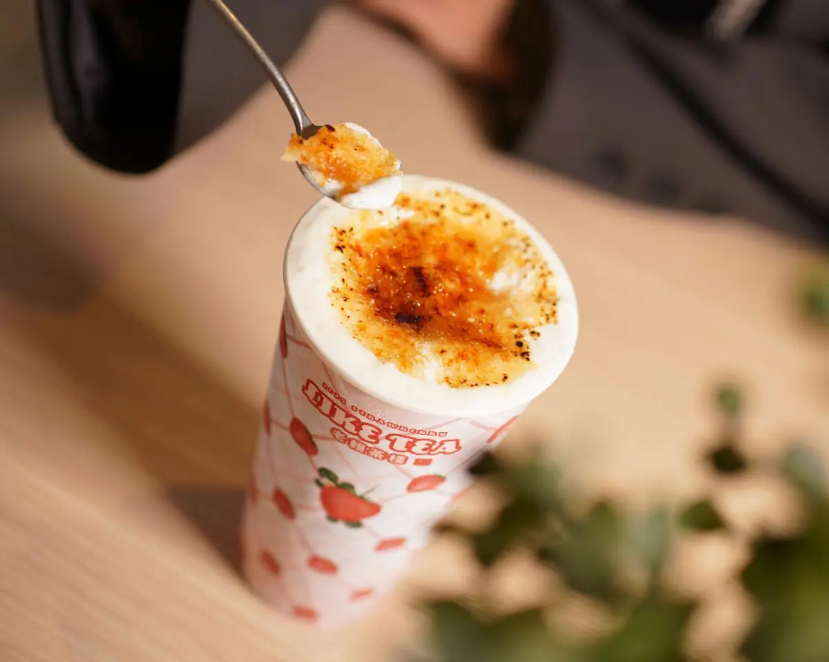 【耶誕狂歡祭】老賴茶棧新品「草莓飲買一送一」還送莓果香氛！社群暴紅超好拍