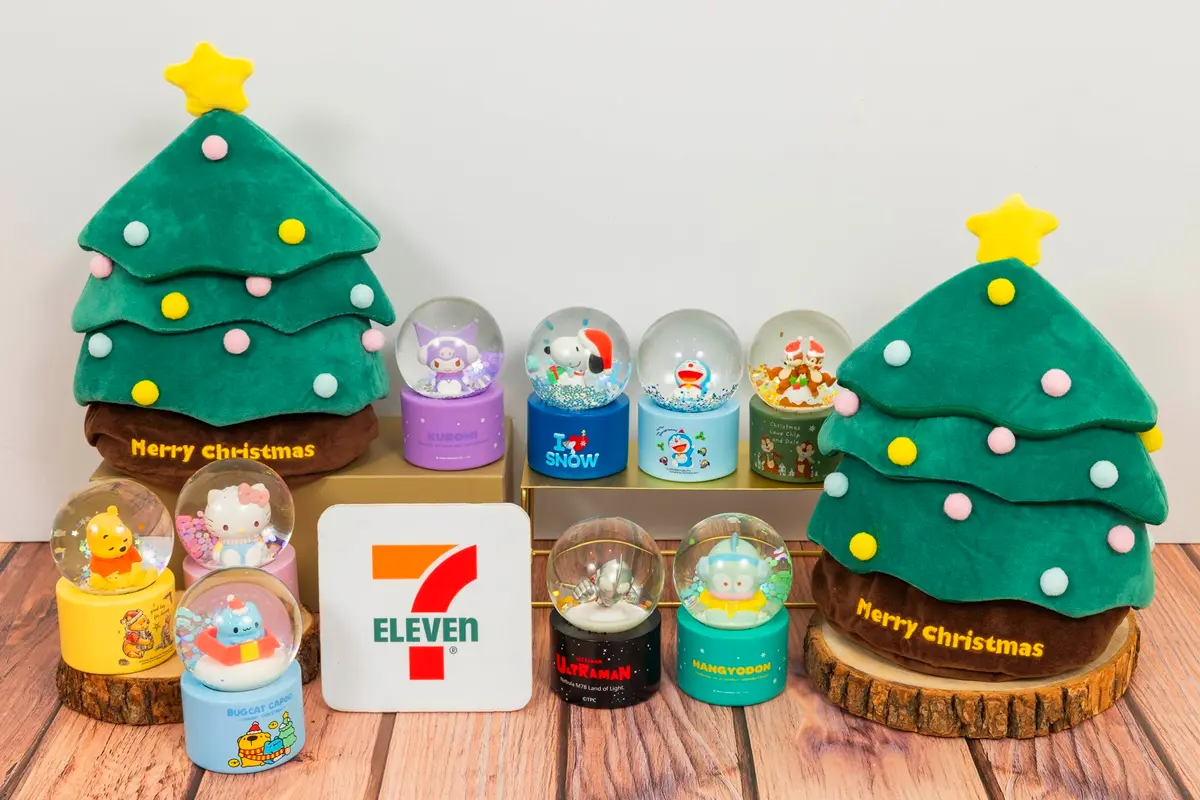 7-11「耶誕IP水晶球」、全家「純白聖誕樹」!2超商話題聖誕新品懶人包 7-11「耶誕IP水晶球」、全家「純白聖誕樹」!2超商話題聖誕新品懶人包