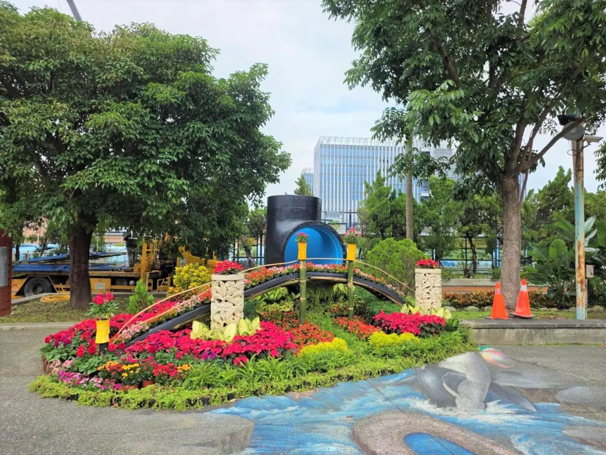 「史努比聖誕花園」在台北!開幕日免費入園,加碼100杯咖啡、奶茶免費送 「史努比聖誕花園」在台北!開幕日免費入園,加碼100杯咖啡、奶茶免費送
