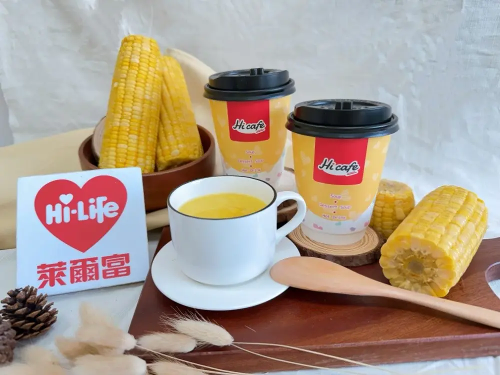 超商喝得到玉米濃湯！萊爾富12月推玉米濃湯、燒仙草，「店員名牌改綽號」掀討論