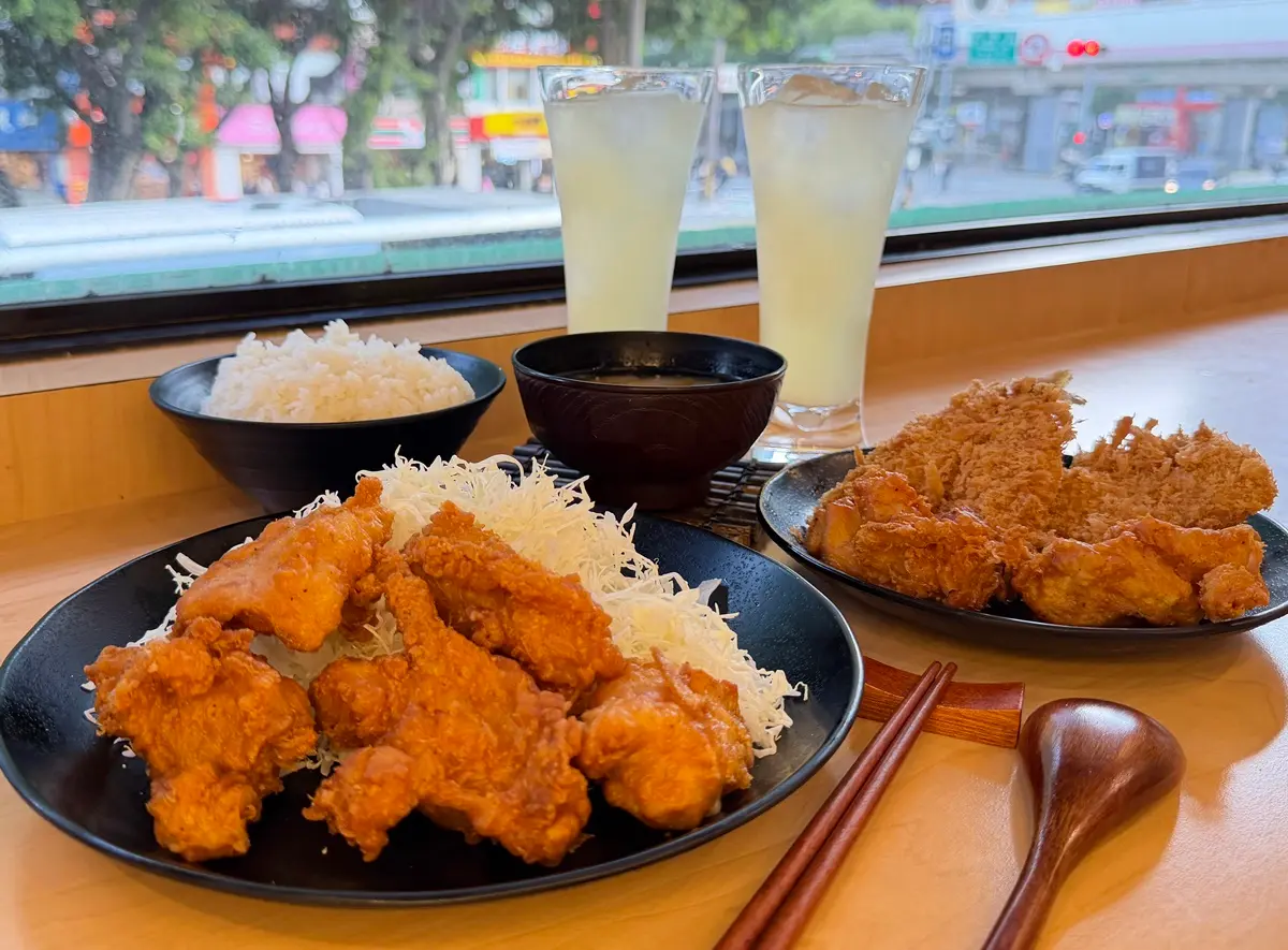 「吉豚屋定食買一送一」手刀搶！149元爽嗑唐揚雞、海陸拼盤，加碼送炸海老