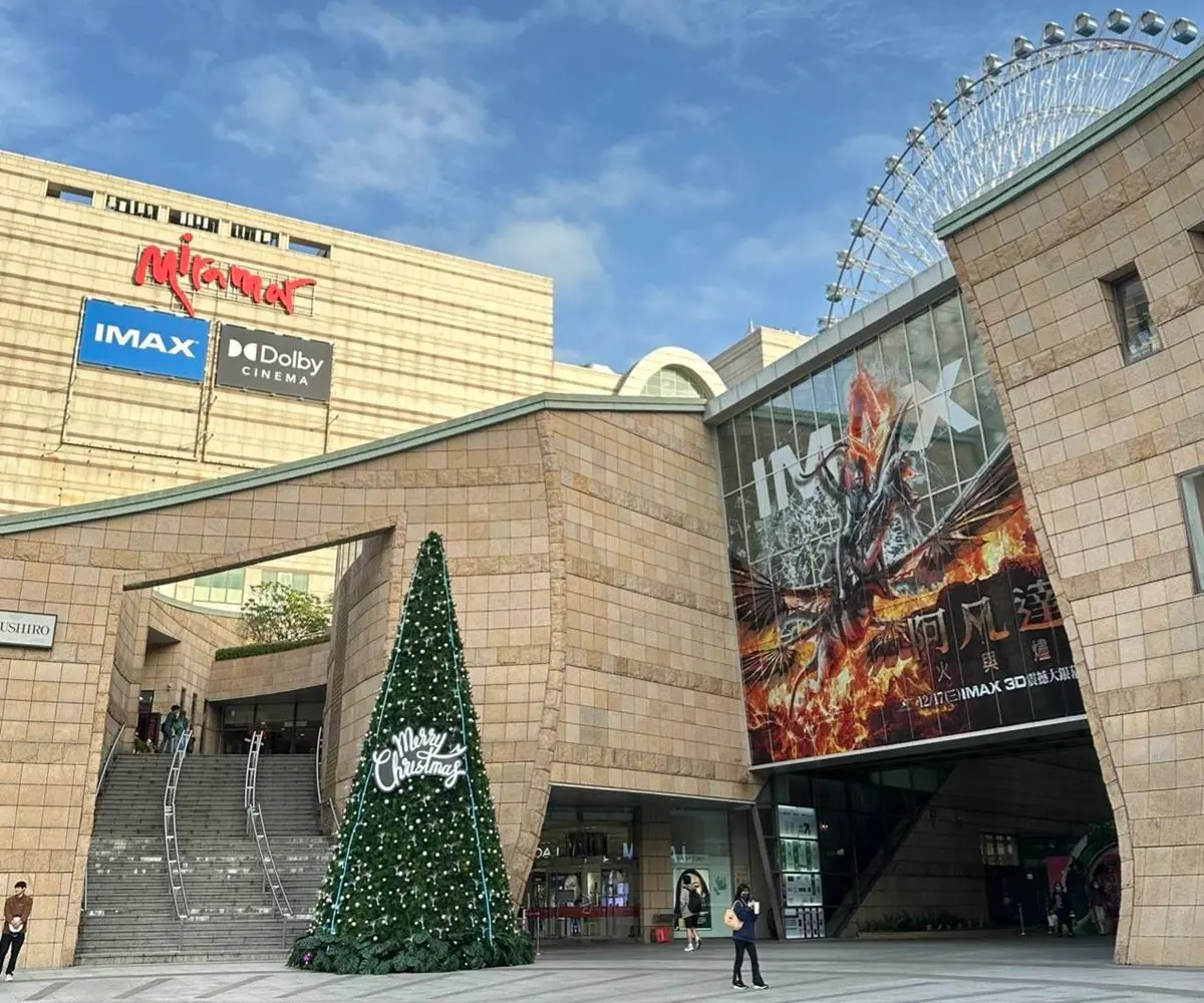 免飛日本衝「環球快閃店」!免費打卡3公尺超Q沒牙,小小兵、侏羅紀公園周邊 免飛日本衝「環球快閃店」!免費打卡3公尺超Q沒牙,小小兵、侏羅紀公園周邊
